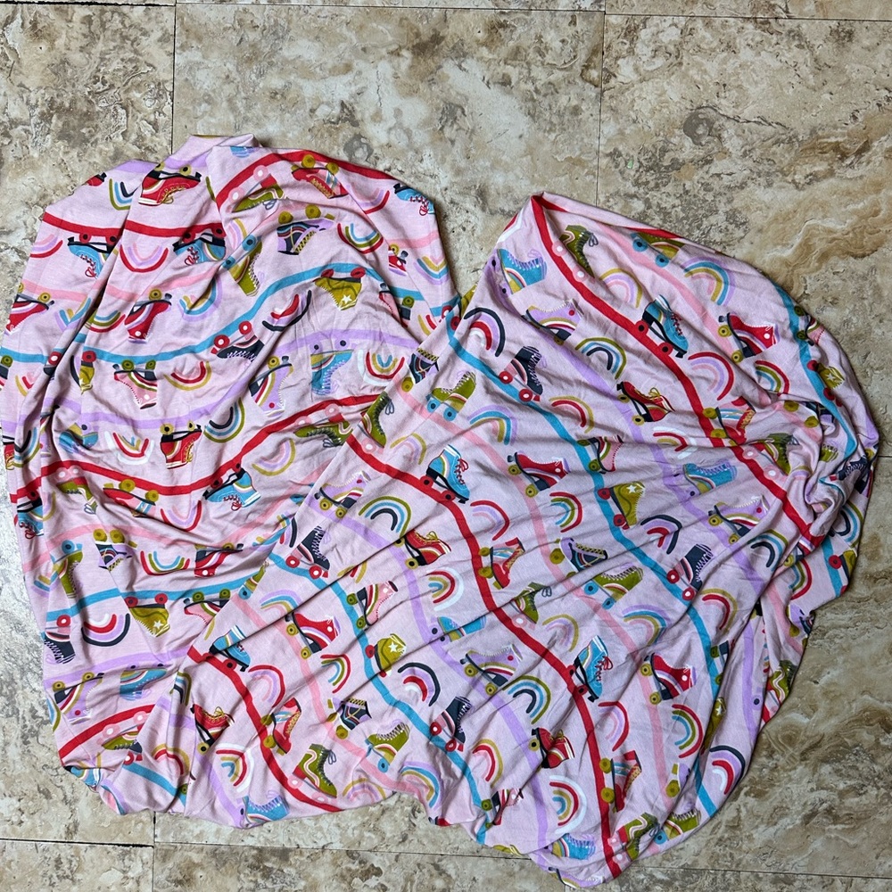 Little Sleepies Pink Rainbow & roller skates crib sheet